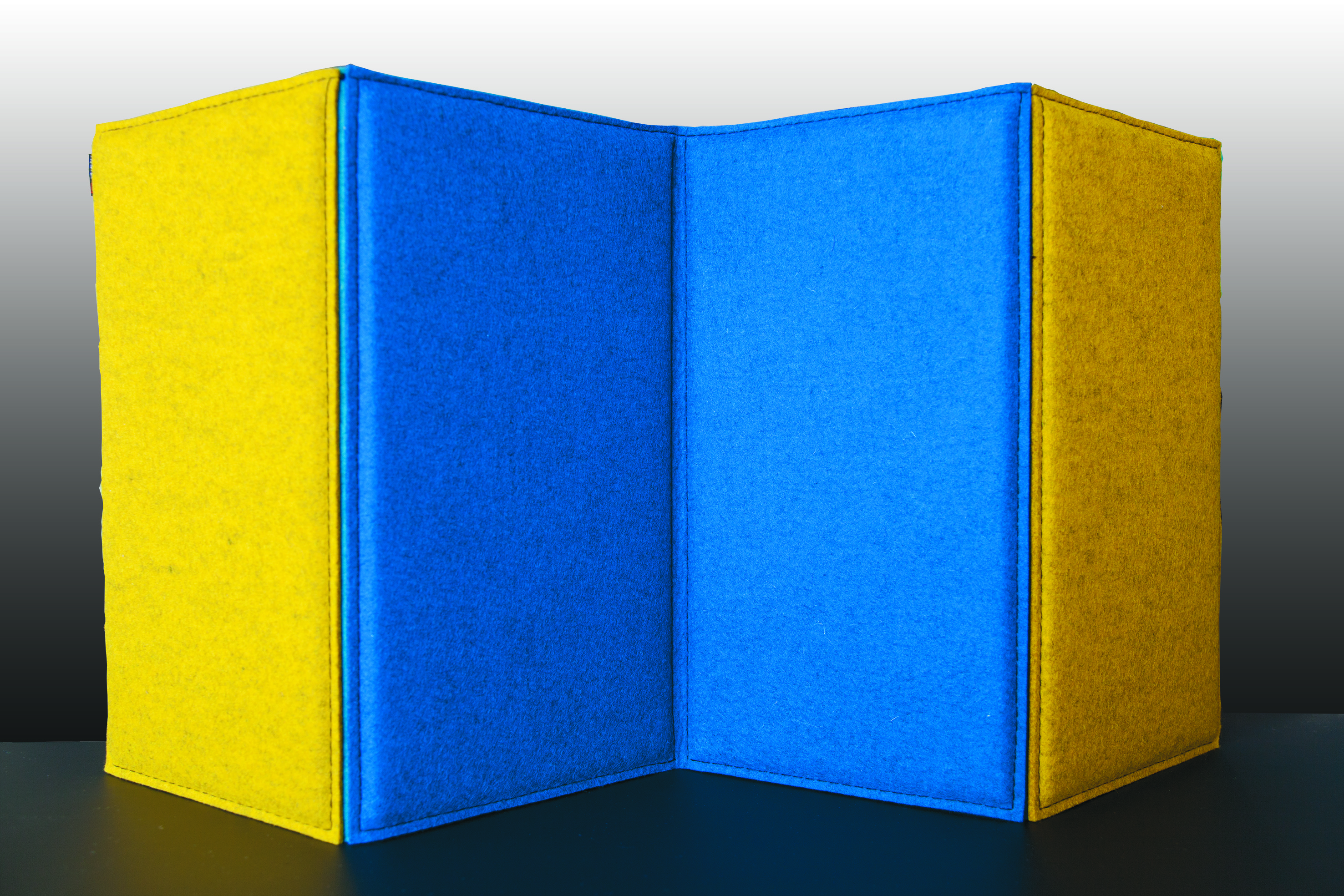 Filt bordskærm zigzag 80 cm blaa-gul